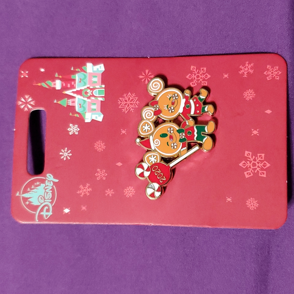 2020 Disney Christmas Pin